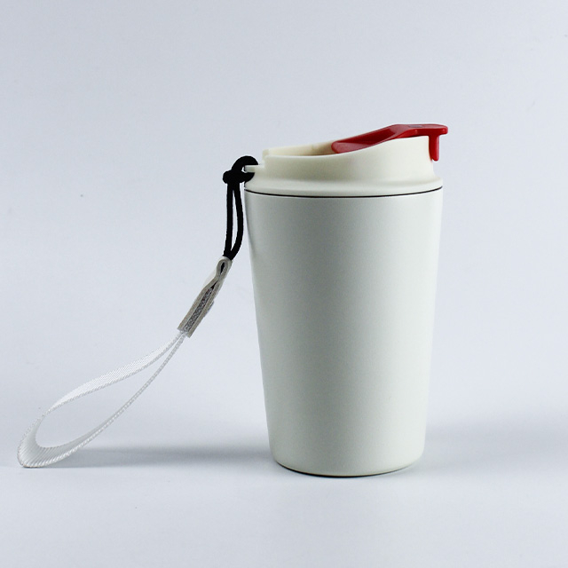 マルチサイズのステンレス鋼二重壁アウトドア旅行コーヒーマグタンブラーストラップ付き