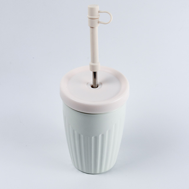 12オンスのファッショナブルなデザイン卸売二重壁304ステンレス鋼断熱真空コーヒータンブラーストローと蓋付き